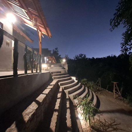 Vina Bungalow Toyapakeh Екстер'єр фото