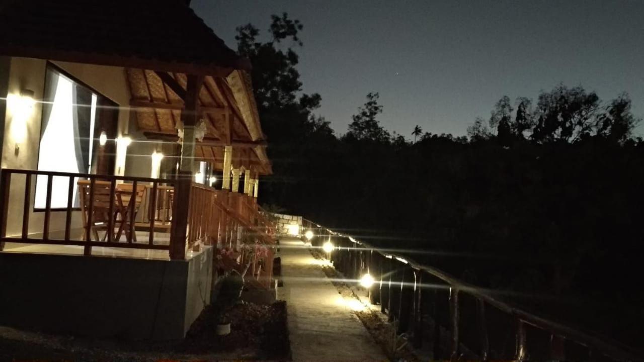 Vina Bungalow Toyapakeh Екстер'єр фото